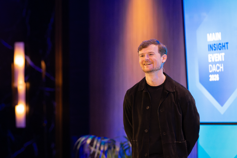 Haris Odobasic on stage at Main Insight Event DACH 2026.